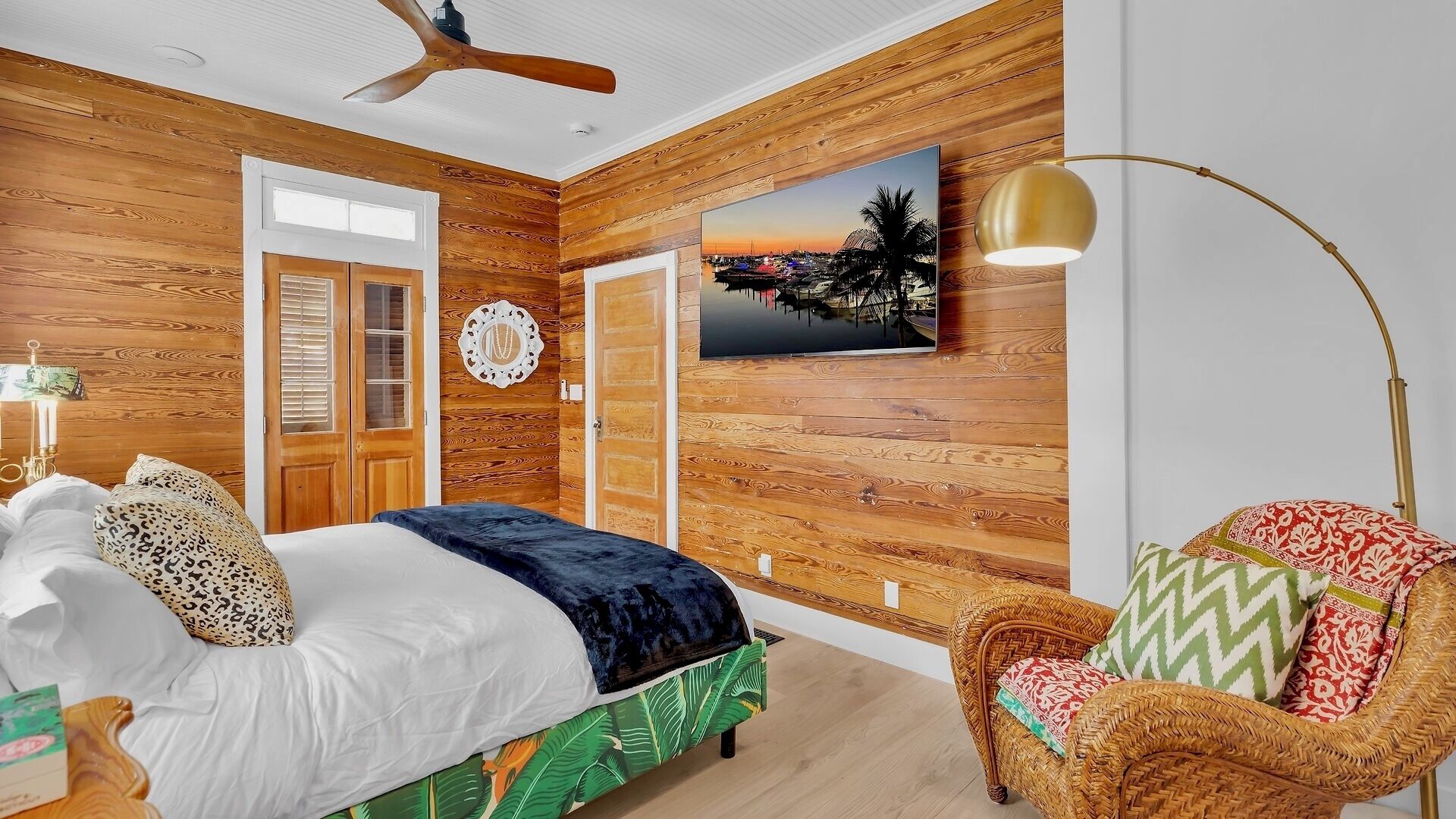 3 bedrooms, desk, iron/ironing board, free WiFi