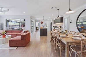 Dining - Vinosa - Serene High-End Retreat (Orange)