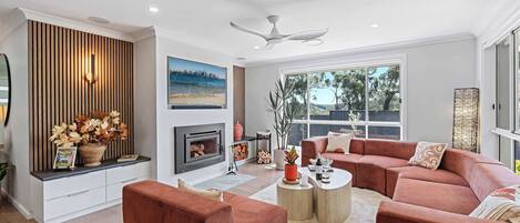 TV, fireplace, stereo, offices