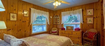 Rosebud Cottage – Fireplace & High-Speed Internet