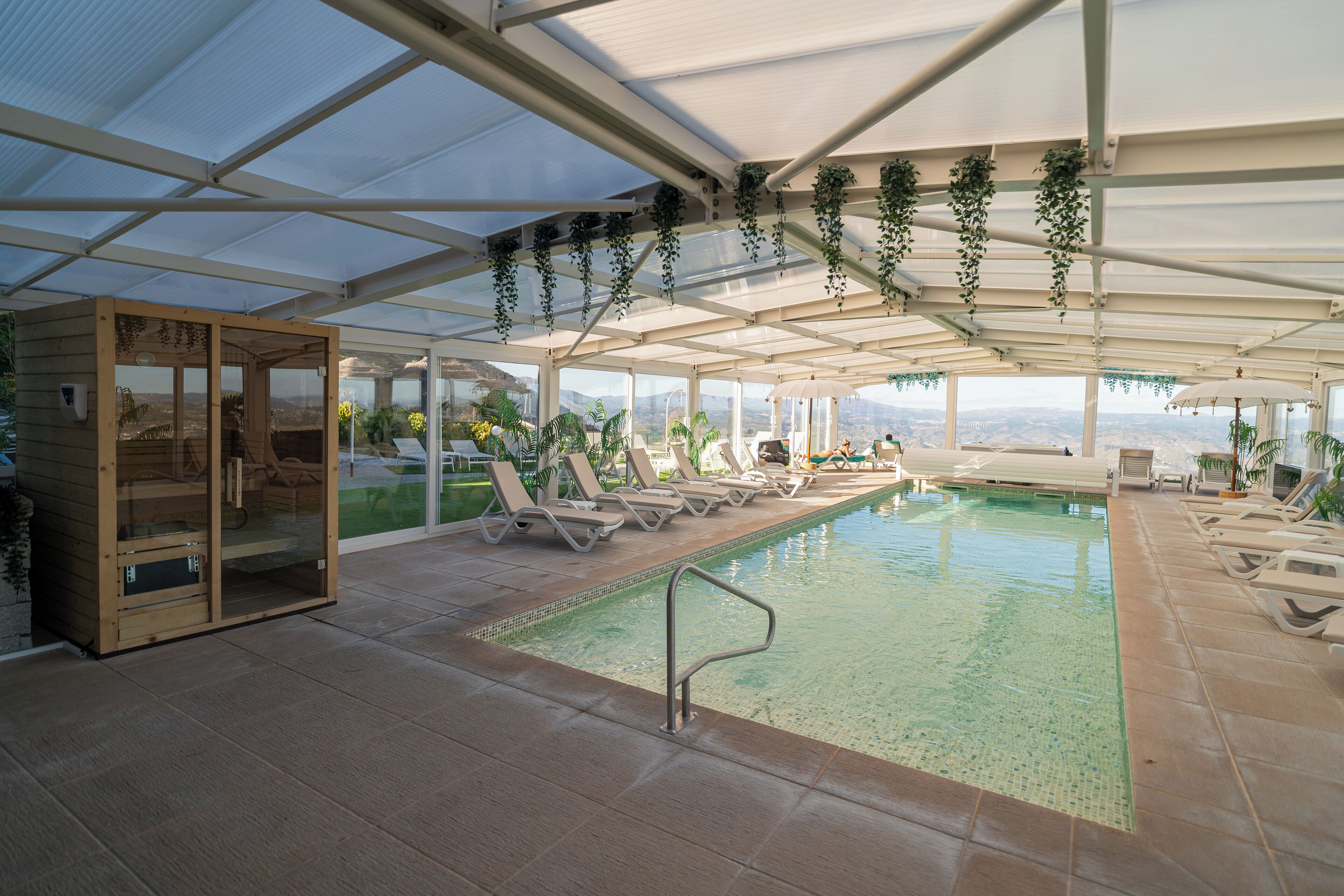 Indoor pool, pool loungers