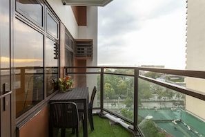 Executive Apartment, 1 Bedroom, Pool Access, Pool View | Balcony