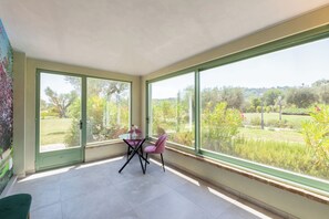 Standard Suite PEPERONCINO | Living area