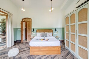 Villa | 4 bedrooms - 4bhk Villa in Siolim Pool Lush Forest View (Siolim)