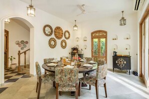 Villa | 4 bedrooms - 4bhk Villa in Siolim Pool Lush Forest View (Siolim)