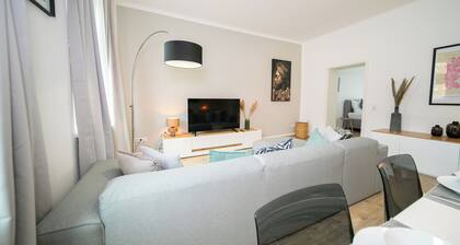 Favorite Stays - Suite and More- Kitchen