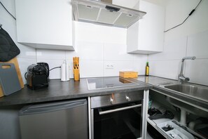 Deluxe-Apartment, 1 Queen-Bett und Schlafsofa, Kochnische | Eigene Küche
