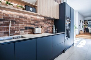 3 habitaciones y acceso a internet