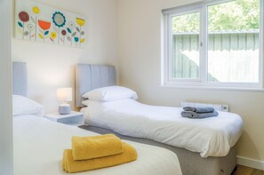 Apartment | 2 bedrooms, Internet - Skomer Lodge - 2 Bedroom Lodge - Manorbier (Tenby)
