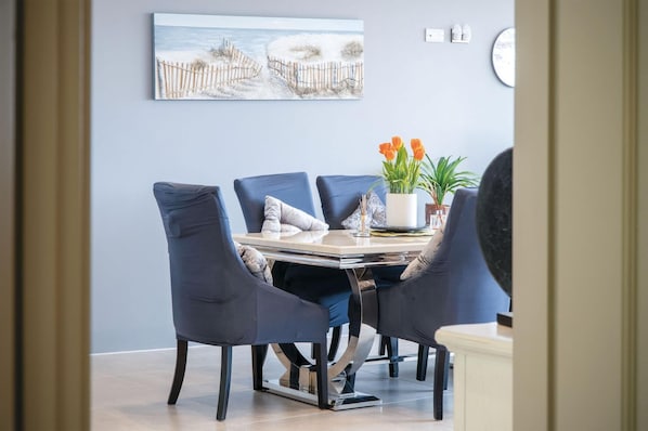 Apartment | 2 bedrooms, Internet