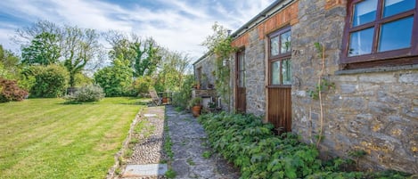 3 bedrooms, Internet