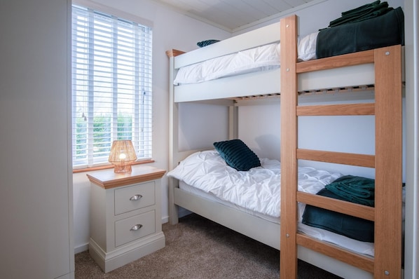 Apartment | 3 bedrooms, Internet