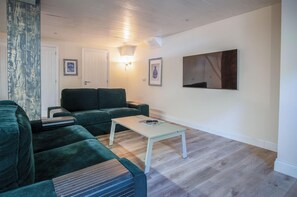 House | 5 bedrooms, Internet - Rainbow Leap - 5 Bed Holiday Home - Saundersfoot (Saundersfoot)