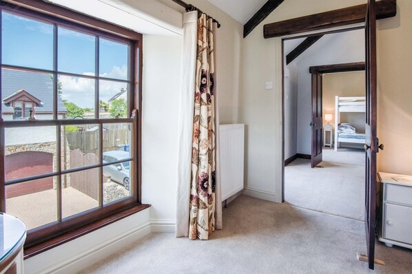 House | 3 bedrooms, Internet