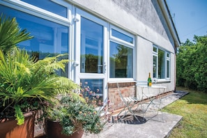 House | 2 bedrooms, Internet - Palace Park - 2 Bedroom Bungalow - Manorbier (Tenby)