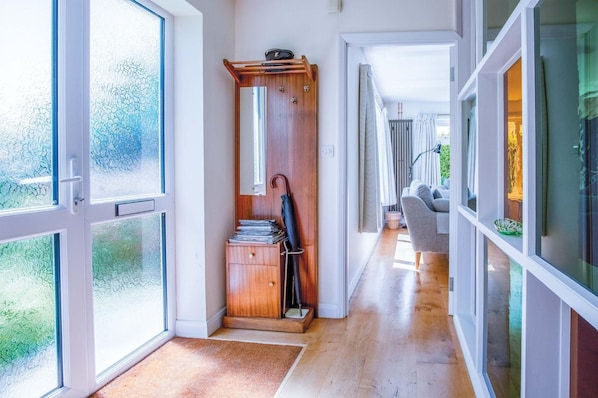 House | 2 bedrooms, Internet - Palace Park - 2 Bedroom Bungalow - Manorbier (Tenby)