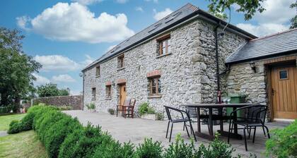 The Stables - 3 Bedroom Cottage - Beavers Hill