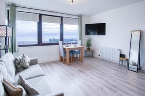 Apartment - The Lighthouse - 1 Bedroom Apartment - Saundersfoot (Saundersfoot)