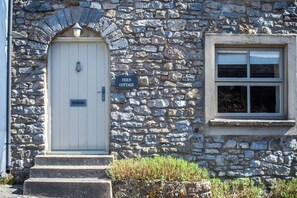 2 bedrooms, Internet - Fern Cottage - 2 Bedroom Cottage - St Florence (Tenby)