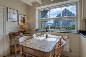 ハウス | 2 室のベッドルーム、インターネットアクセス