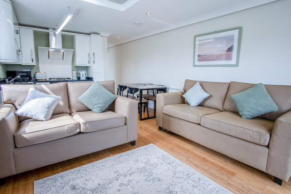 House | 1 bedroom, Internet - Ridgeway Hideaway - 1 Bedroom Holiday Home - Manorbier (Tenby)