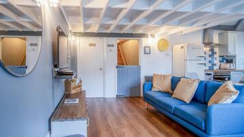 2 bedrooms, Internet