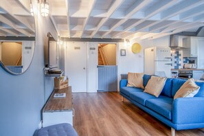 House | 2 bedrooms, Internet - Beachwood - 2 Bedroom Cottage - Penally (Tenby)