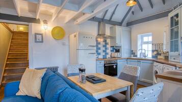 2 bedrooms, Internet