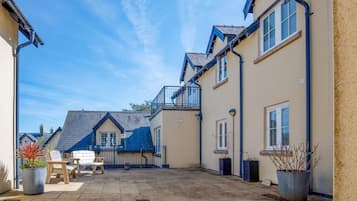 Apartment | 2 bedrooms, Internet