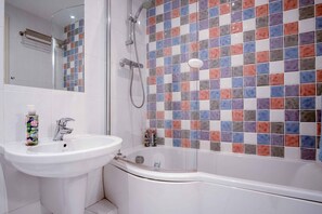 Apartment | 2 bedrooms, Internet