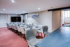 ハウス | 9 室のベッドルーム、インターネットアクセス