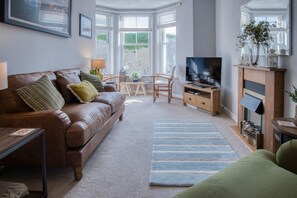 Apartment | 2 bedrooms, Internet - Beachcomber Seaside Apartment - 2 Bedroom - Tenby (Tenby)