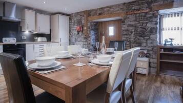 House | 3 bedrooms, Internet