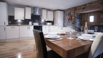 House | 3 bedrooms, Internet