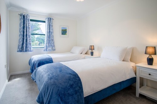 3 St Bride s Bay View - 3 Bedroom - Broad Haven