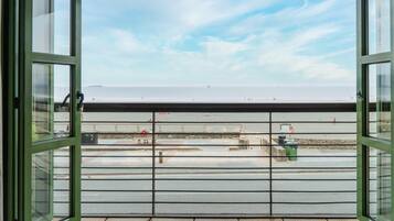 Apartment | 3 bedrooms, Internet