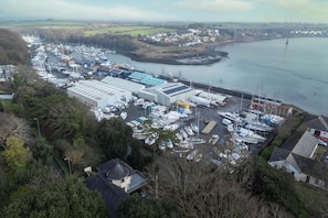 1 bedroom, Internet - Marina House Annex - 1 Bedroom - Neyland (Milford Haven)