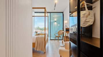 1 slaapkamer, een strijkplank/strijkijzer, reisbedje, wifi