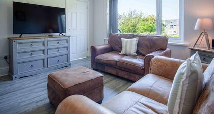 Larkfield - 3 Bedroom Holiday Home - Penally