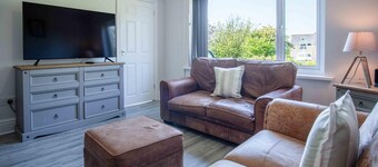 Larkfield - 3 Bedroom Holiday Home - Penally