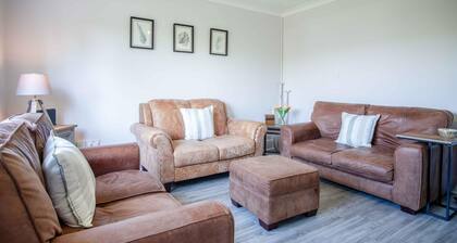 Larkfield - 3 Bedroom Holiday Home - Penally