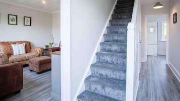 3 bedrooms, Internet