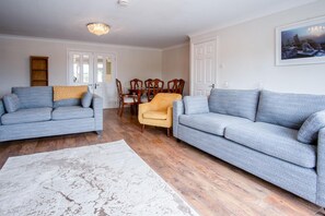 3 bedrooms, Internet - Ridgeway Meadow Bungalow - 3 Bedroom - Manorbier (Tenby)