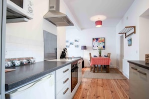 Apartment - Sea Glass - 2 Bedroom Apartment - Manorbier (Tenby)