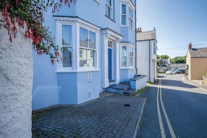 Apartment - Sea Glass - 2 Bedroom Apartment - Manorbier (Tenby)