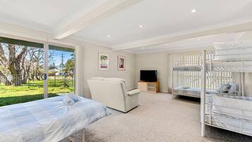 3 bedrooms, desk, iron/ironing board, travel cot