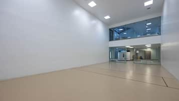 Condo, 2 habitaciones | Cancha deportiva