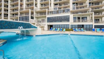 Appart'hÎtel, 2 chambres | Piscine | Piscine couverte, piscine extérieure