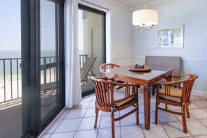 Dining - Phoenix Vi 61507 1 Bedroom Condo (Orange Beach)