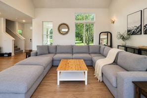 Ferienhaus, 4 Schlafzimmer | Wohnbereich | Streaming-Dienste